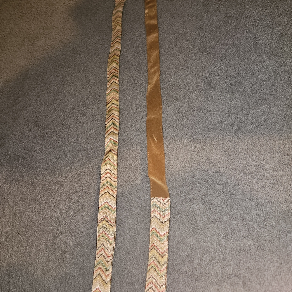 Chevron Patterned Knit Scarves - Picture 2 of 2